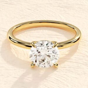 Moissanite Elegance 18K Gold Ring